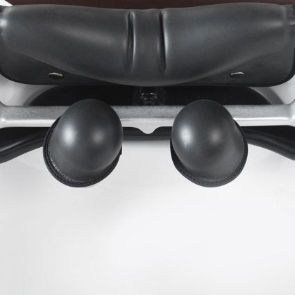 YUME Espoir close-up showing premium leather seat and neck device