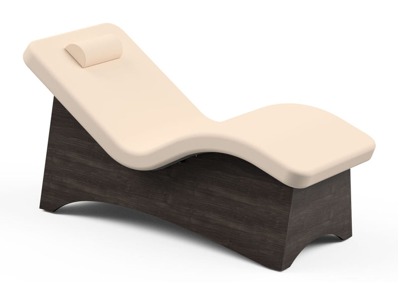 Curva Lounger in Opal/St. Walnut